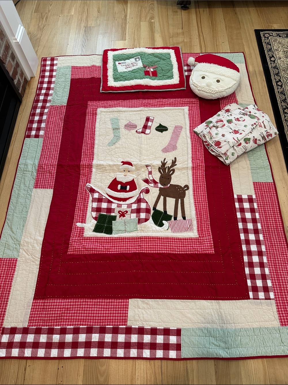 Pottery Barn Kids Twin Christmas Quilt Santa Reindeer Gingham Full Set